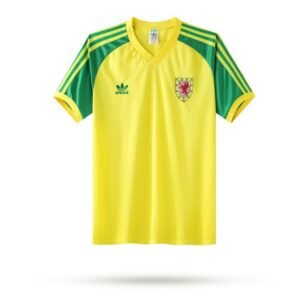 Retro Wales 1982 Away