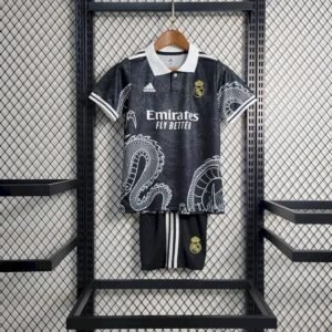 Kit Enfant Real Madrid 2022/23 Black Dragon Edition Kit