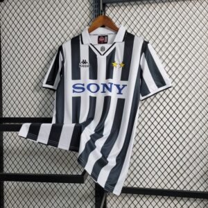 Retro Juventus 1995/96 Home