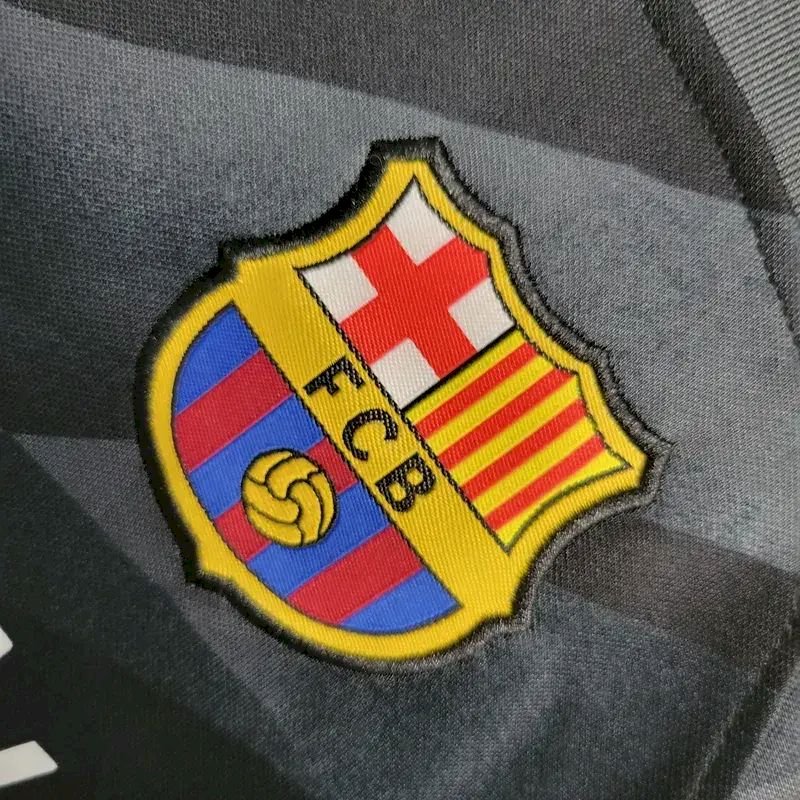 Kit Enfant Barcelona 2023/24 Gardien Kit – Image 11