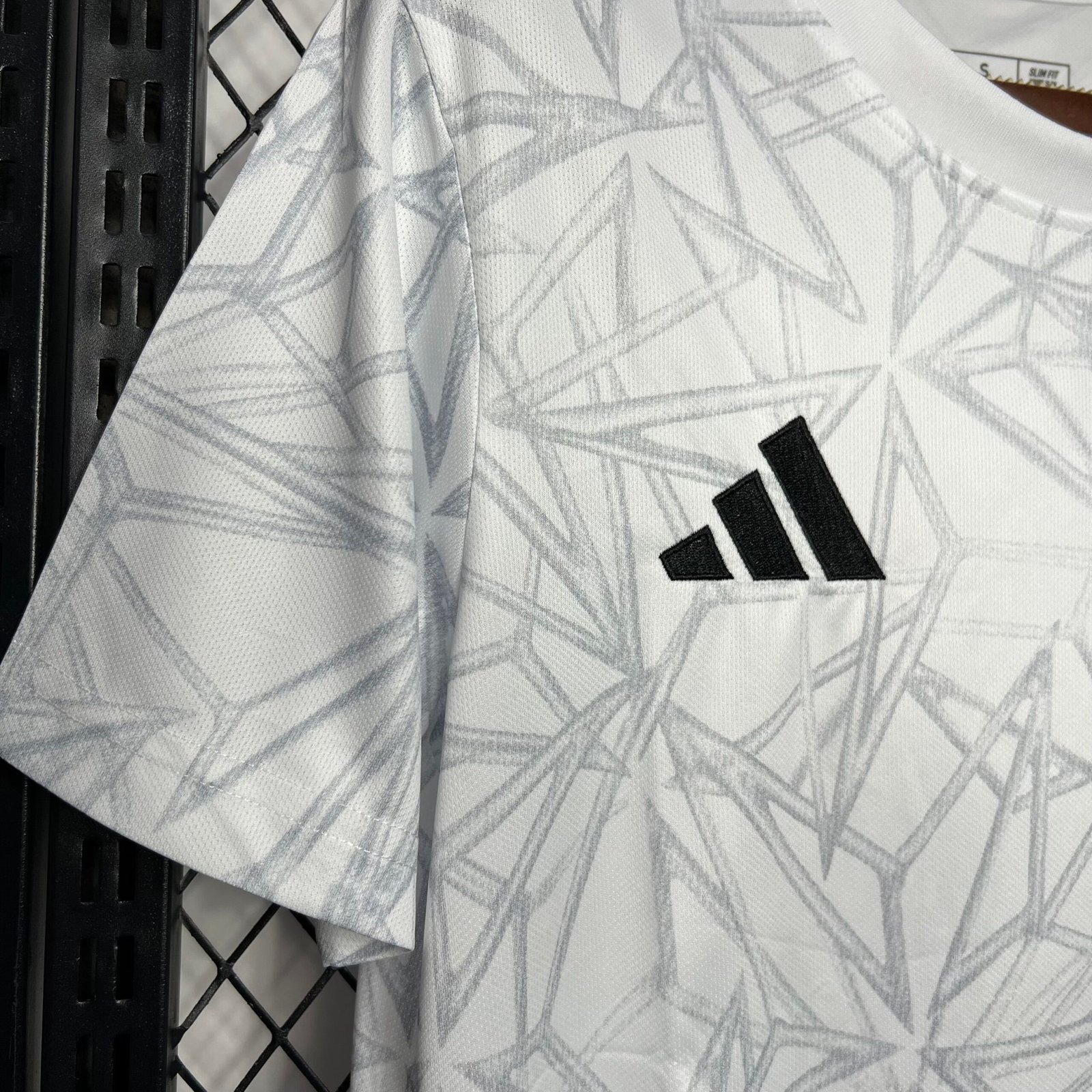 Maillot Homme Real Madrid 2024/25 Pré-Match – Image 4