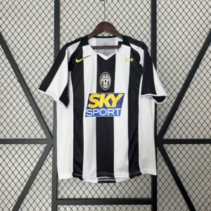 Retro Juventus 2004/05 Home