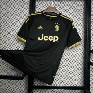 Retro Juventus 2015/16 Third