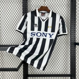 Retro Juventus 1996/97 Home