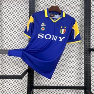 Retro Juventus 1995/96 Away