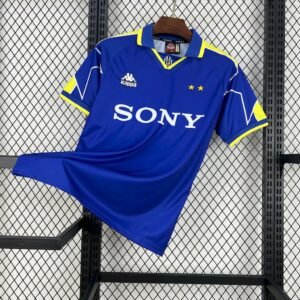 Retro Juventus 1996/97 Away