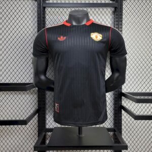 Maillot Homme Manchester United 2025/26 Black Terrace Icons Version Joueur