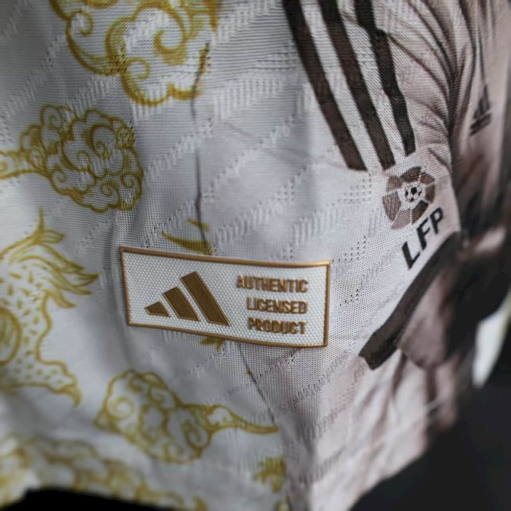 Maillot Homme Real Madrid 2025/26 Édition Spéciale Version Joueur – Image 6