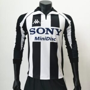 Retro Juventus 1997/98 Home Long Sleeve