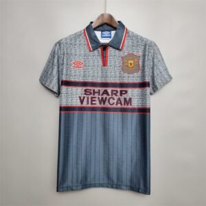 Retro Manchester United 1995/96 Away