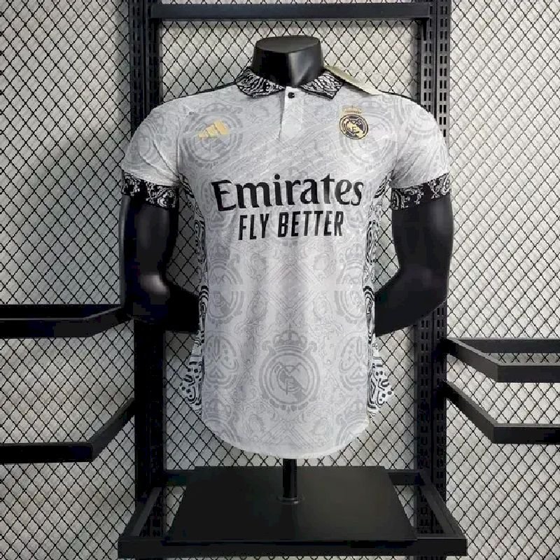 Maillot Homme Real Madrid 2023/24 Classic Edition Version Joueur