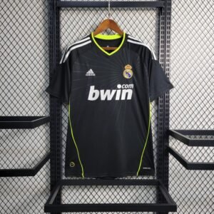 Retro Real Madrid 2010/11 Away