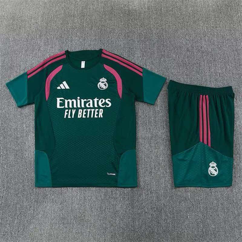 Ensemble Entraînement Real Madrid 2026/27 – Image 4